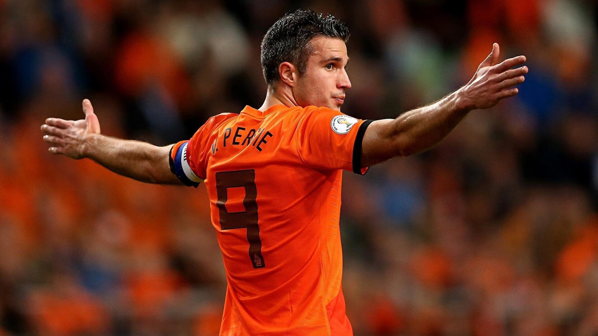体育竞猜网站-B席再进球紧追梅西,金靴之争白热化